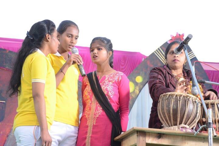 Saint Kewalanand Public School-Group Singing