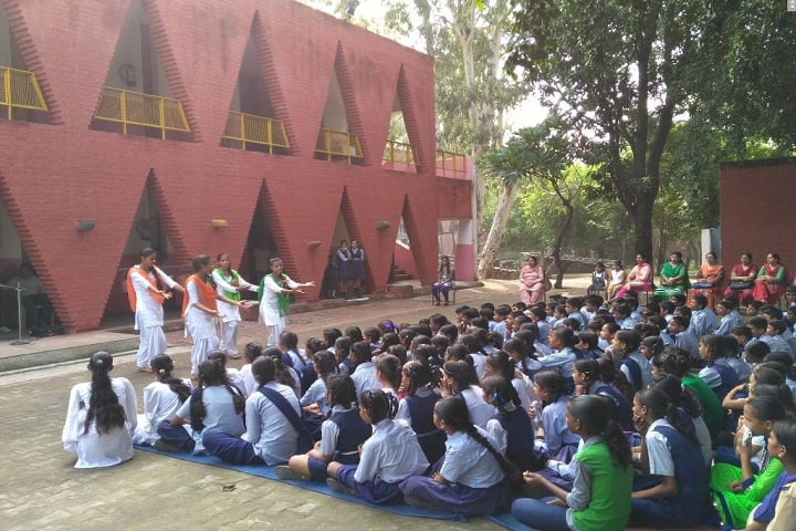 Government High School-Dance