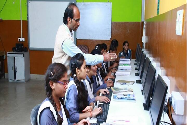 Saraswati Vidya Mandir Senior Secondary School-IT Lab