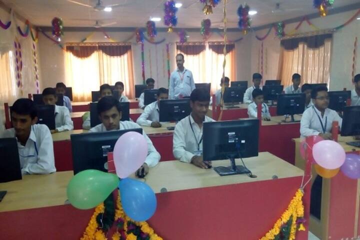 Saraswati Vidya Mandir-Computer Lab