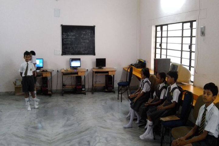 Sarla International Academy-Computer Lab