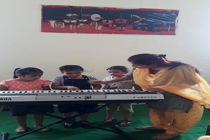 Sarv Sanskriti School-Music