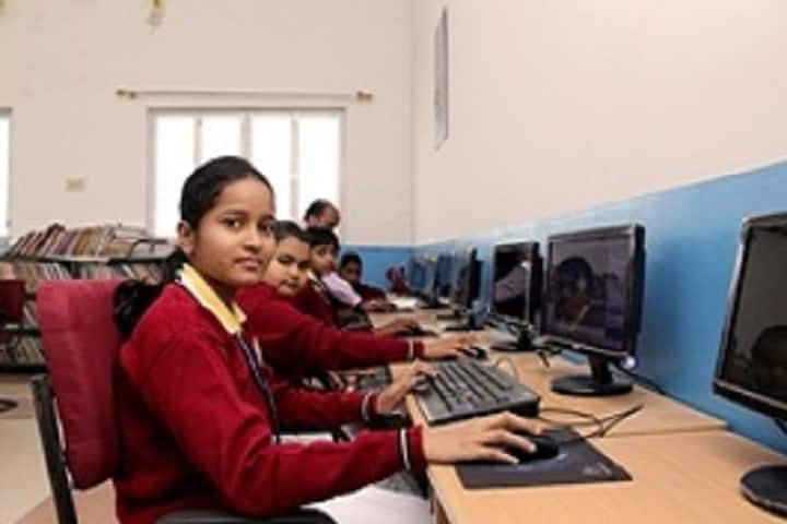 Satya Narayan Singh National School-Computer Lab