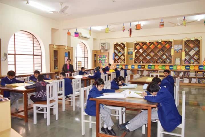 Scholar Mission School-Library