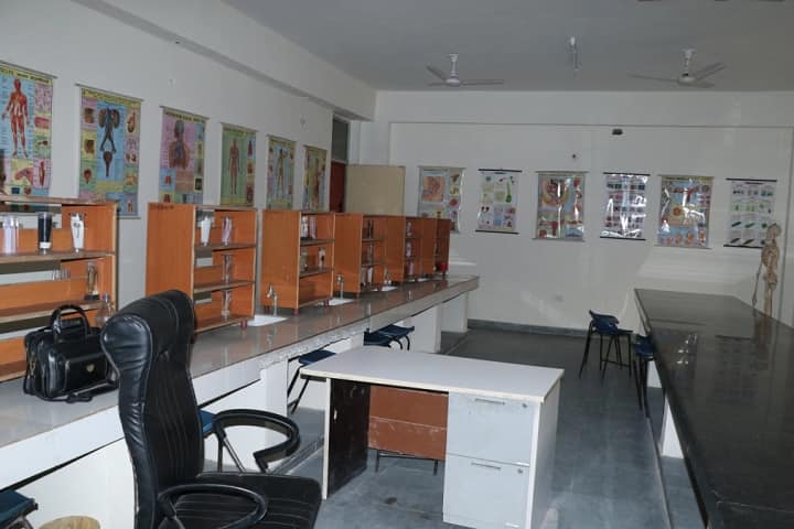 Seemax International School-Biology Lab