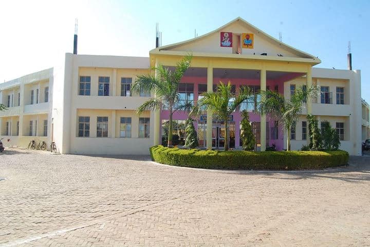 Seksaria Sushila Devi Public School-Campus View