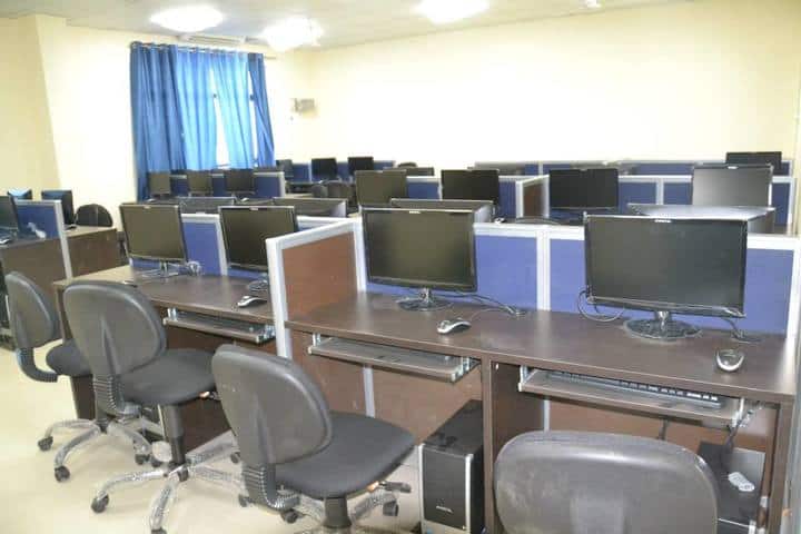 Seth M R Jaipuria School Bansal Campus-Computer Lab