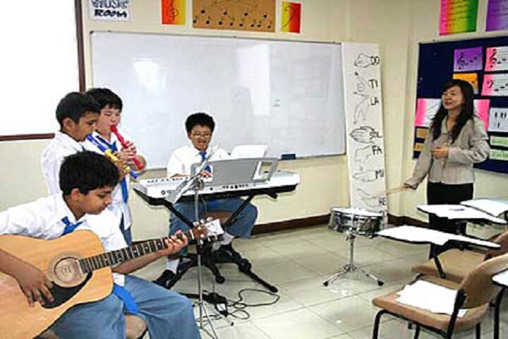 Seven Hills School-Music Room