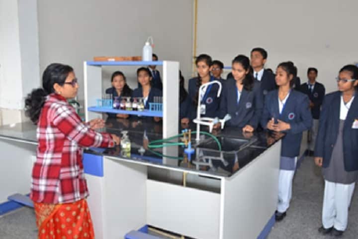 Shanti International School-Chemistry Lab