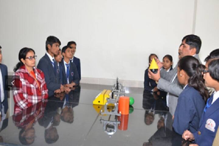 Shanti International School-Physics Lab