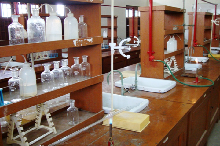 Sharpen Public School-Chemistry Lab