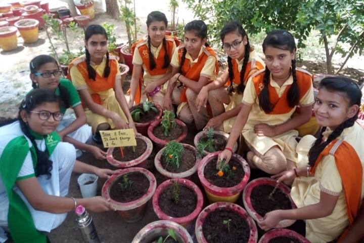 Shemford Futuristic School-Plantation Day
