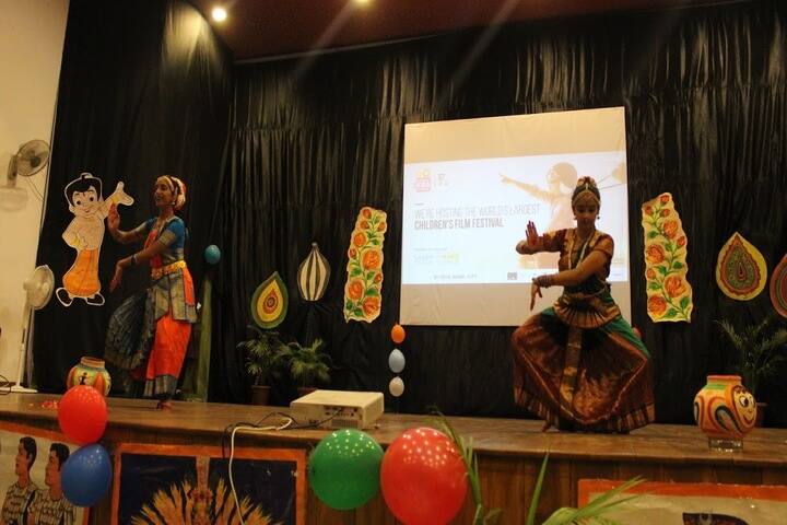 Glendale Academy - Cultural Dance