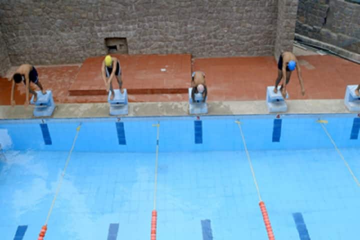 Glendale Academy - Swimmimg Pool