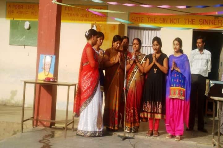 Shri Balwant Singh Public School-Teachers day