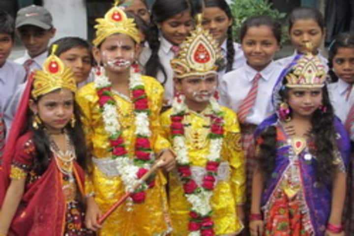 Shri Bihari Lal Kushwaha Memorial Oxford English School-Janmasthami