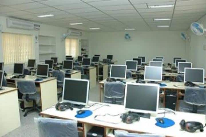Shri Girraj Maharaj Global Public School-Computer Lab