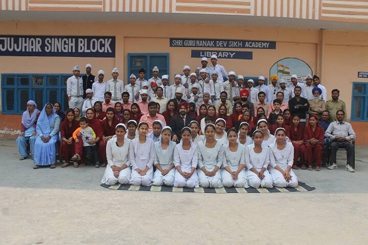 Shri Guru Nanak Dev Sikh Academy-Group Photo