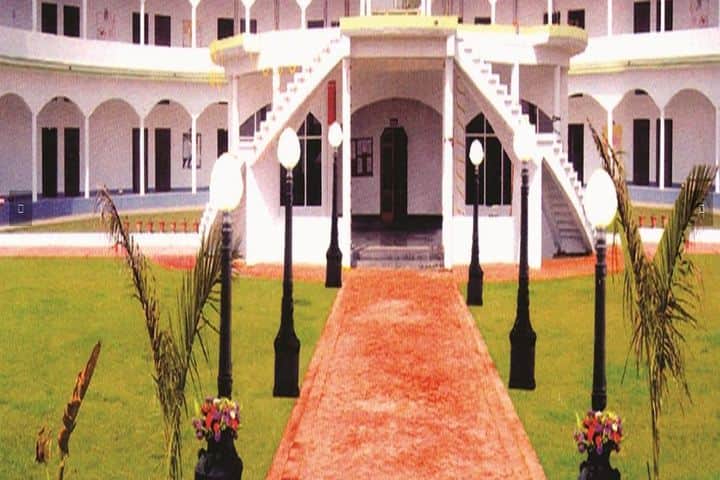 Shri Rajendra Giri Memorial Academy-Campus View
