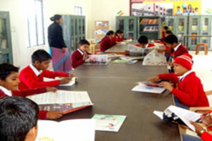 Shri Rajendra Singh College-Library
