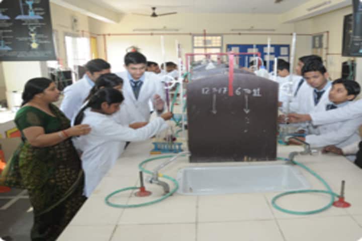 Shri Ram Swaroop Memorial Public School-Chemistry Lab