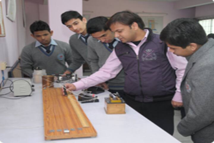 Shri Ram Swaroop Memorial Public School-Physics Lab