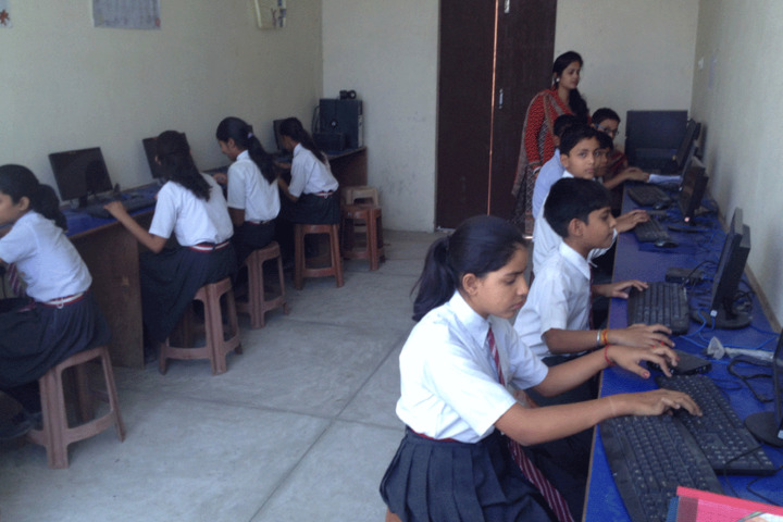 Shringi Rishi Vidyapeeth Public School-Computer Lab