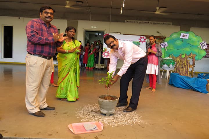 Gmr Varalakshmi Dav Public School-Plantation