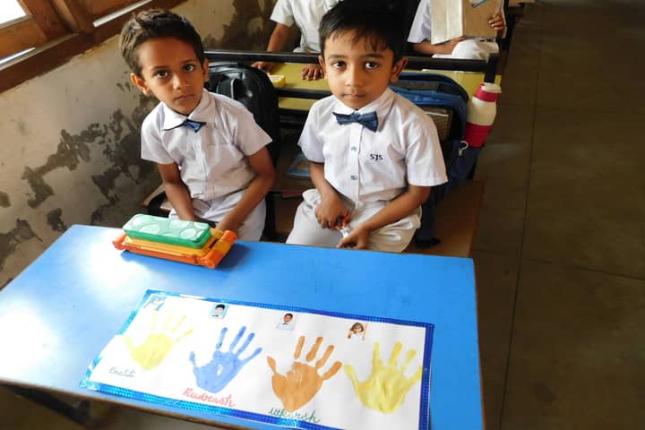 S J S Public School-Art