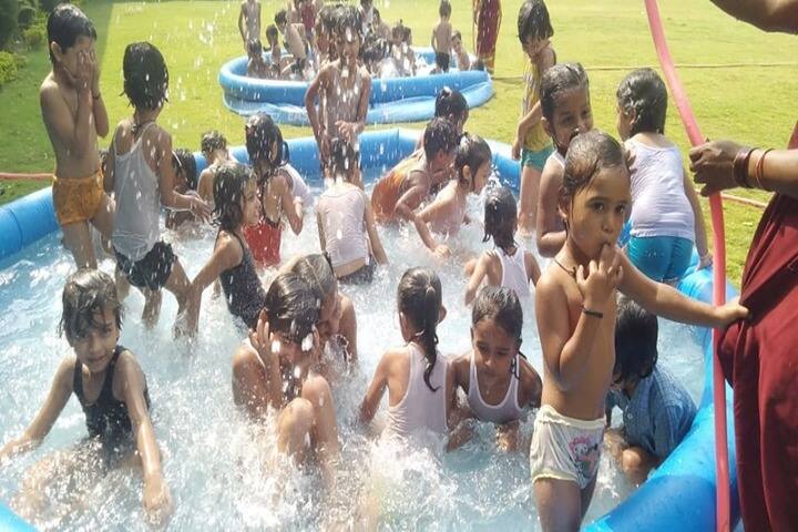 Smt Dhrauapadi Devi Tripathi Kanya-Pool Splash