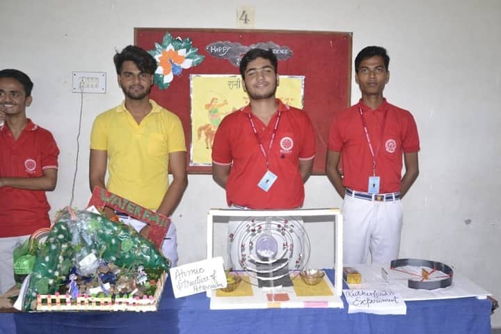 Smt Dhrauapadi Devi Tripathi Kanya-School Exhibition