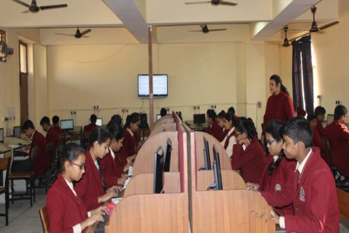 St Thomas School-Computer Lab