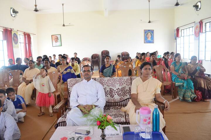St Thomas School-Teachers Day