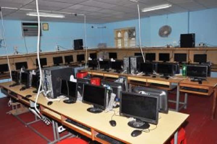 Gnanabharati English Medium School-Computer Lab