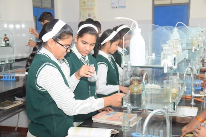 St Aerjay Public School-Chemistry Lab