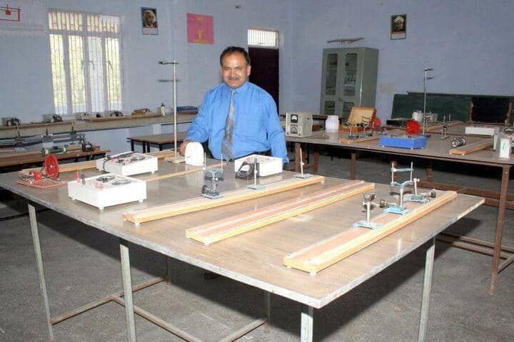 St Augustine School-Physics Lab
