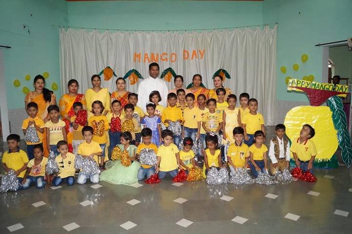 StThomas School-Mango Day