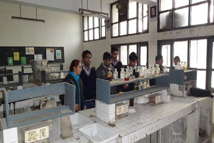 Government Model Senior Secondary School-Chemistry Lab