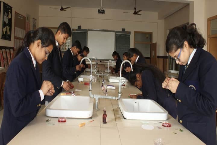 Sunbeam School-Biology Lab