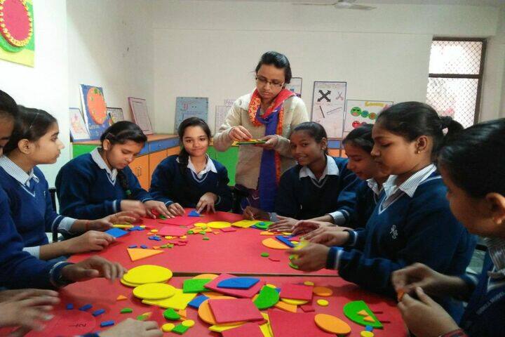 Sushila Model School-Maths Lab