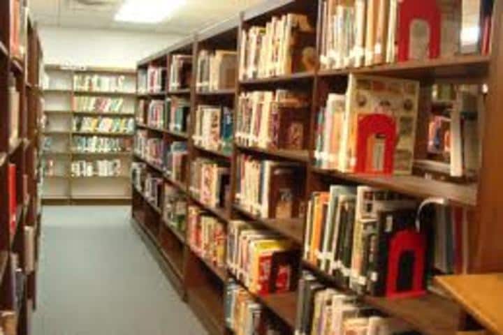 Swami Educational Public School-Library