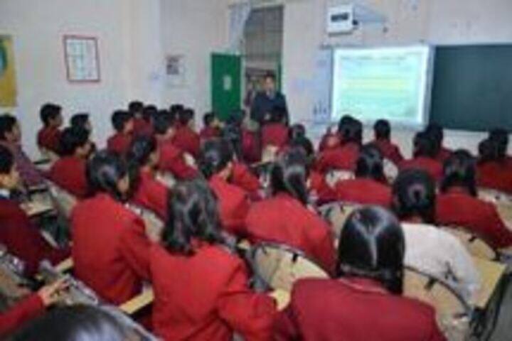 Swarup Foundation Dav Public School-Smart Clas