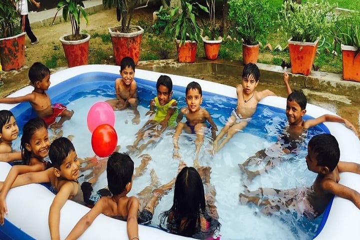 The Avadh School-Swimming For Primary Section