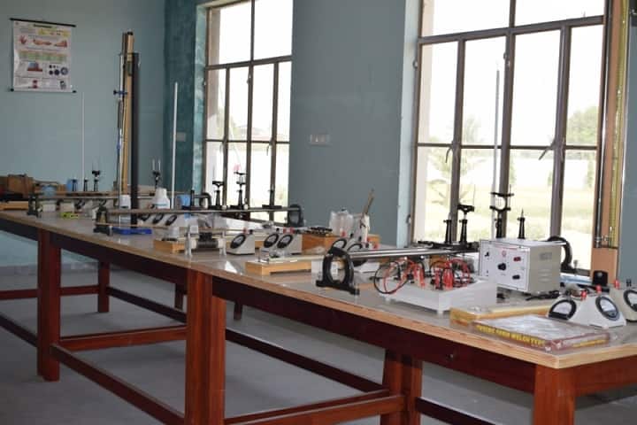 The Ganges World School-Physics lab