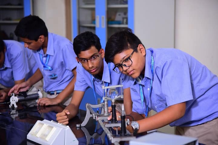 The Khaitan School-Biology lab