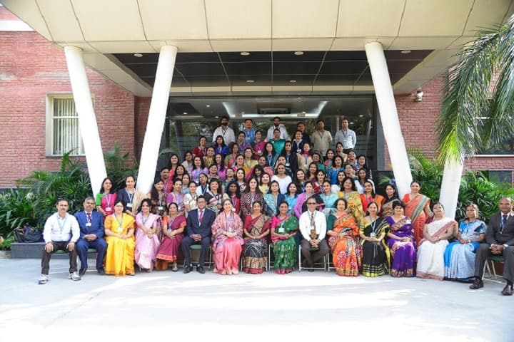 The Khaitan School-Faculty