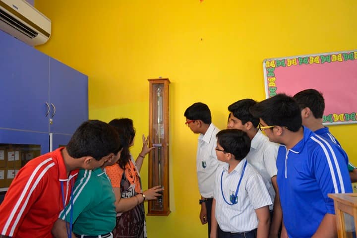 The Millennium School-Physics lab