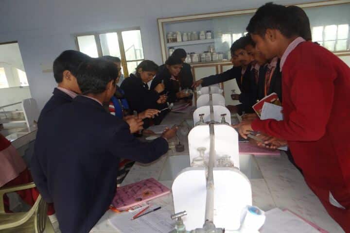 Tiny Tots English Medium School-Chemistry lab