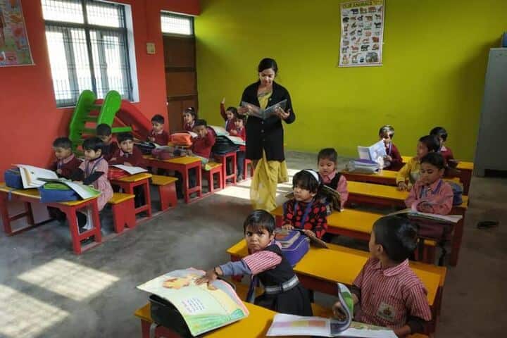 Tundla Public School-Kids Classroom