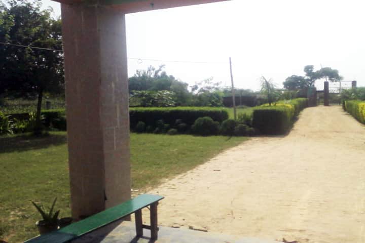 Union Public School-Lawn
